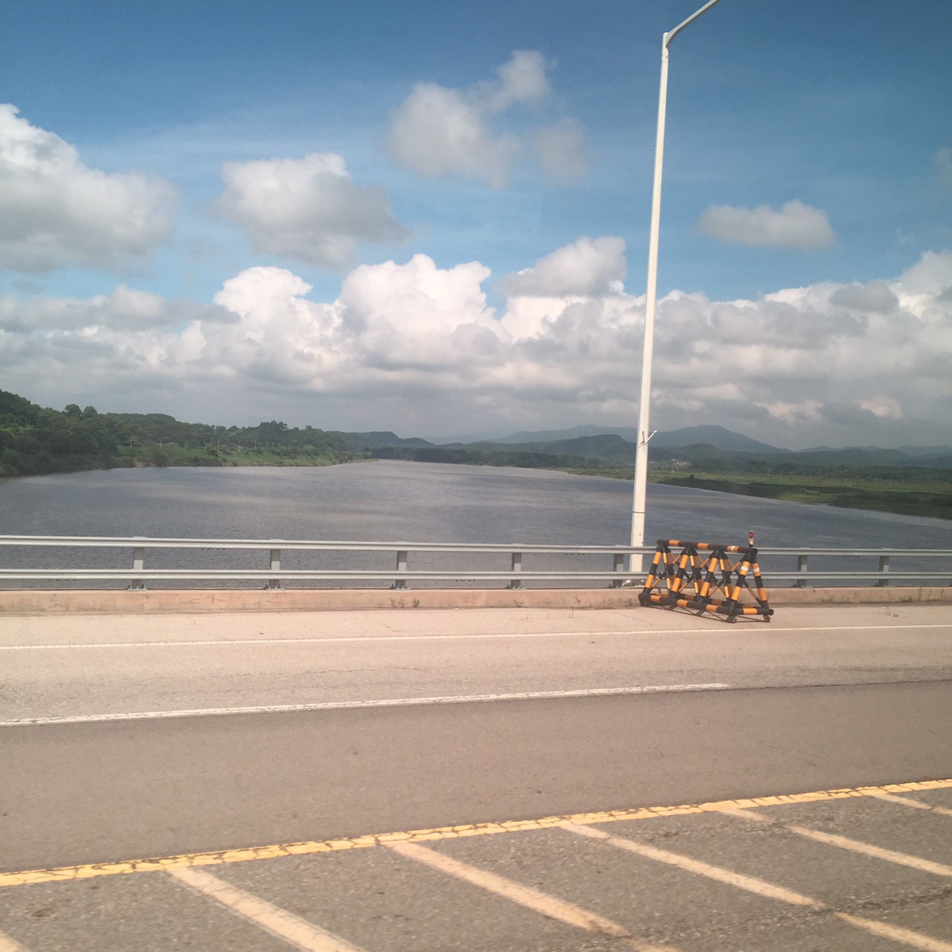 21_이규림_비무장지대의 하늘.jpg 첨부 이미지