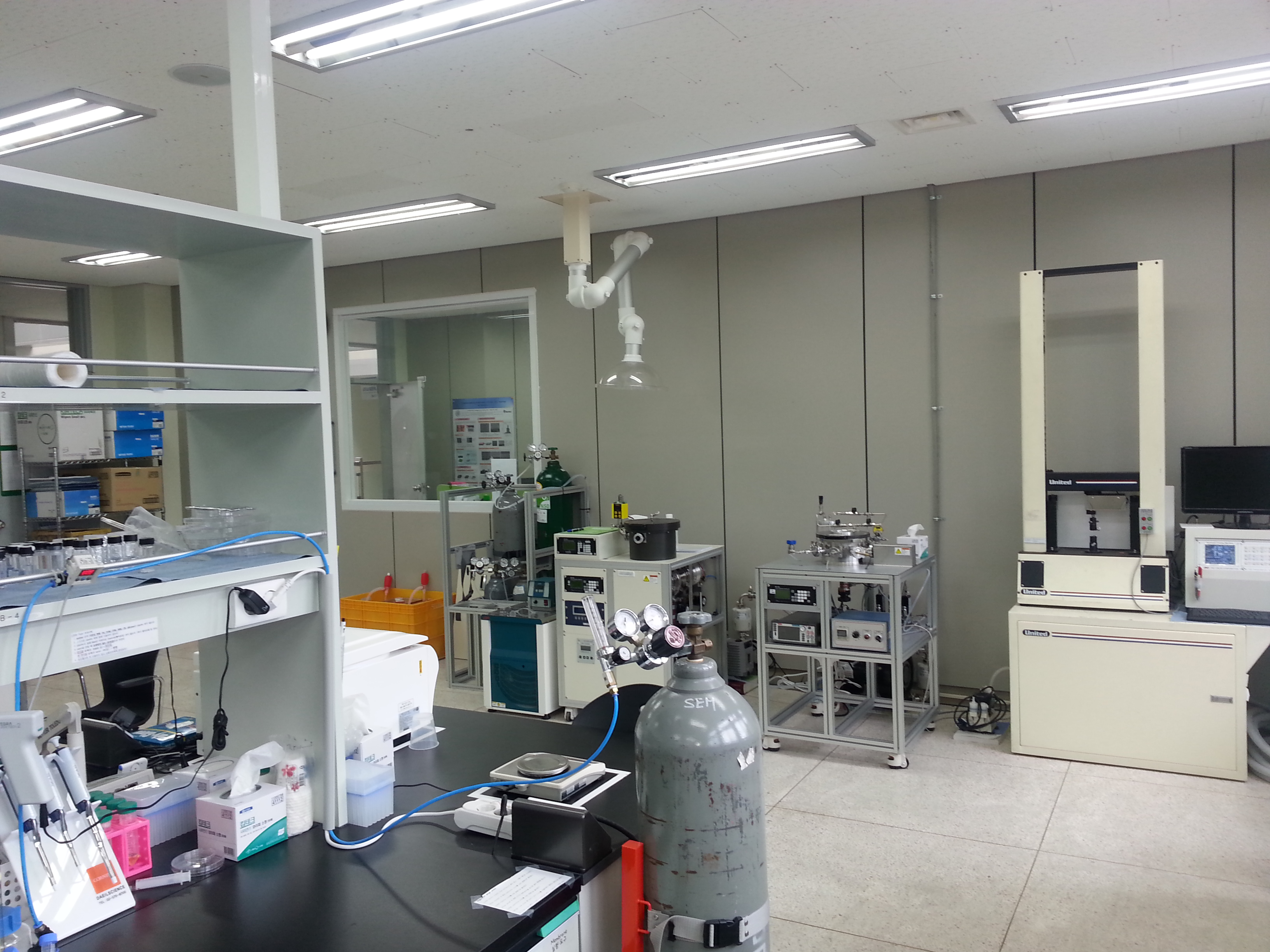 소프트나노소재실험실2.jpg 첨부 이미지