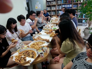 대학원생,학과교수님과의 간친회