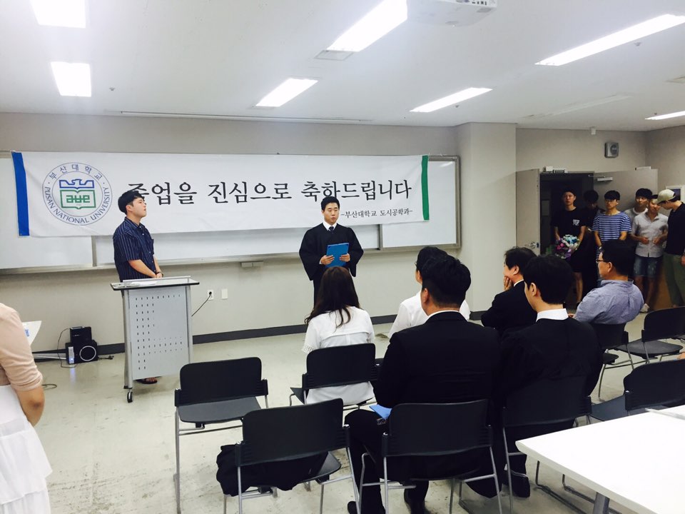 졸업식 3.jpg 첨부 이미지