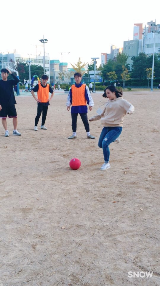 홈커밍 4.jpg 첨부 이미지